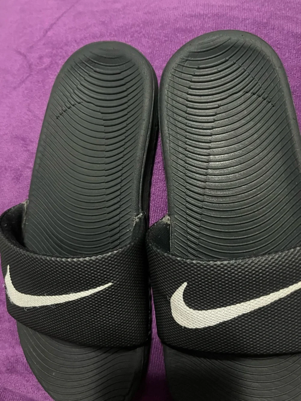 Nike Kids Kawa Slides Black/White Swoosh -  (Ages 7-8)